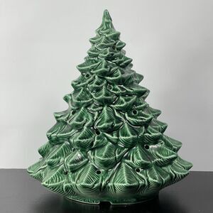 Vintage Christmas McCoy Ltd. USA Ceramic Winter Decor 9.5 in Christmas Tree RARE